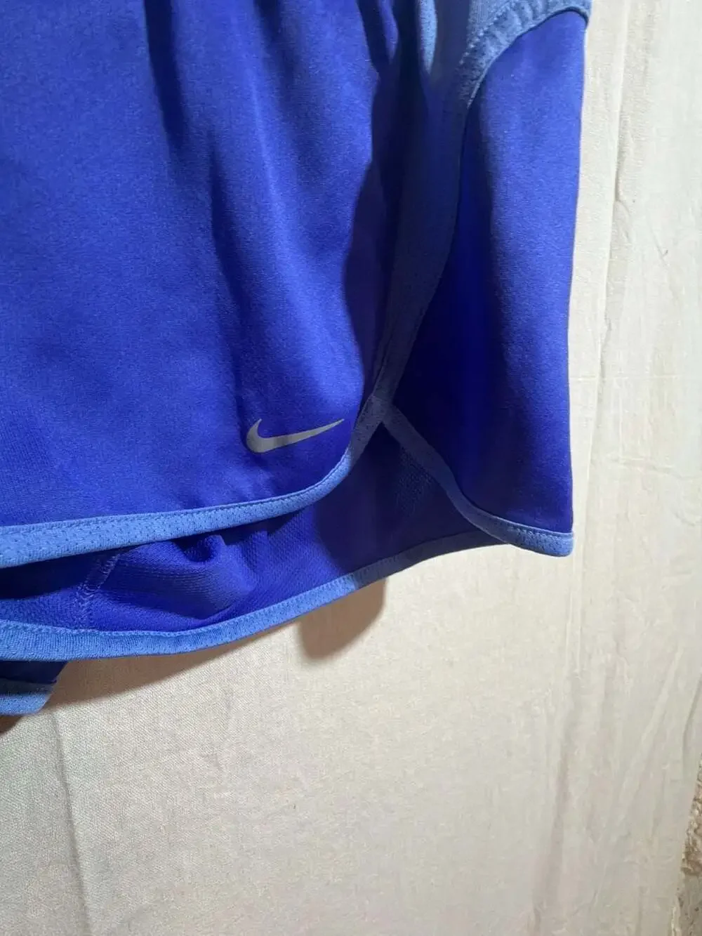 Nike Women's Dri-FIT Tempo Running Shorts Blue Medium